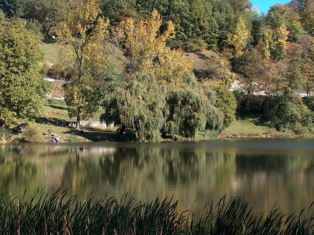 The Lake Villa Smolyan Eksteriør billede